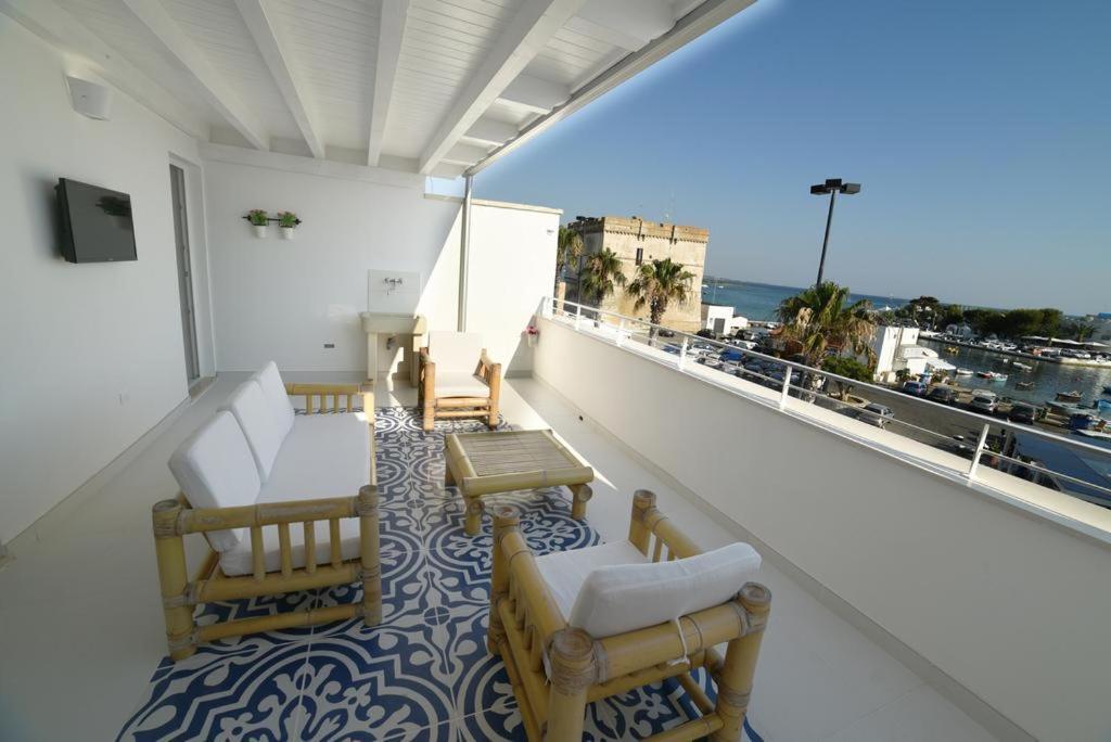 Latino Rent Room B&B Vista Mare 포르토 세자레오 외부 사진