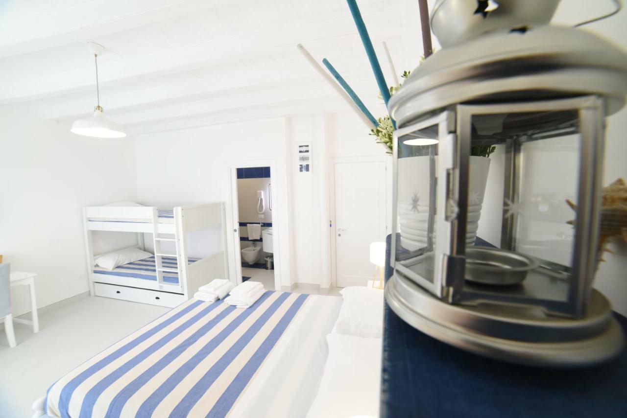 Latino Rent Room B&B Vista Mare 포르토 세자레오 외부 사진