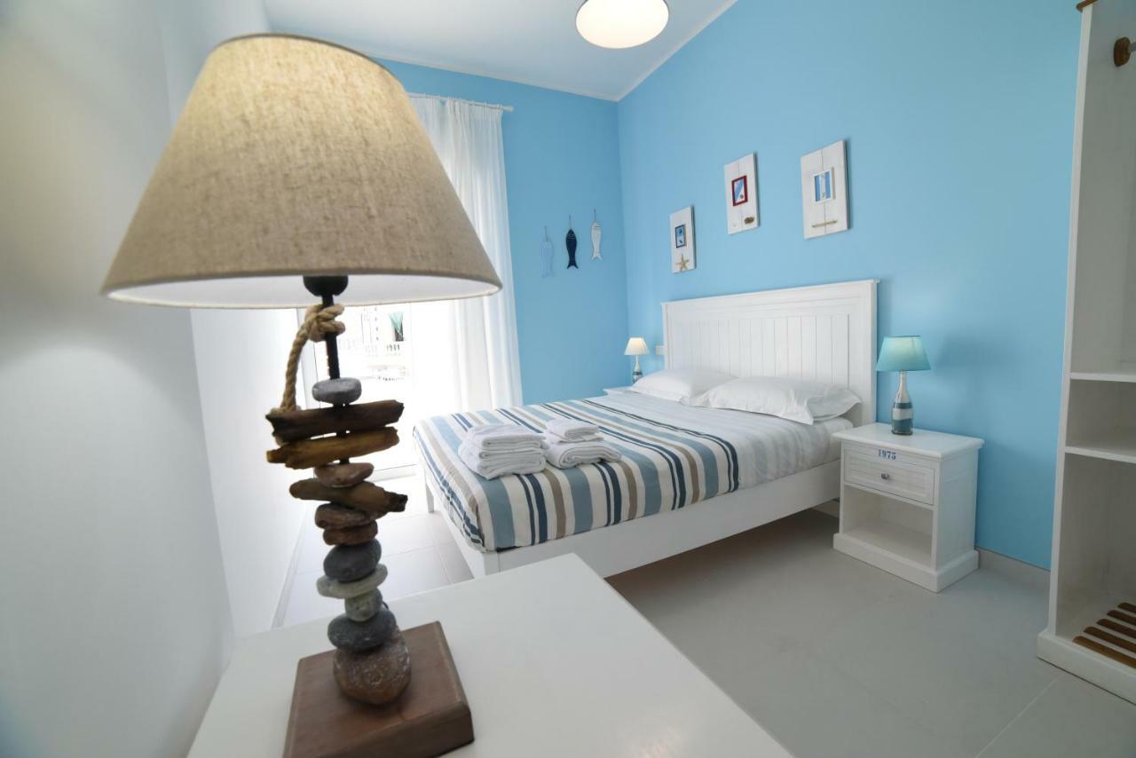 Latino Rent Room B&B Vista Mare 포르토 세자레오 외부 사진