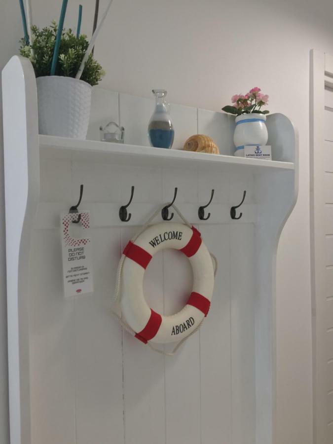 Latino Rent Room B&B Vista Mare 포르토 세자레오 외부 사진